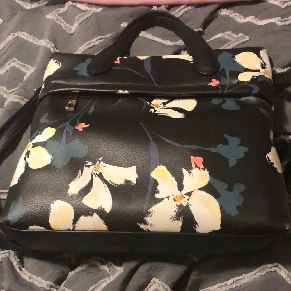 Black Flower Pattern Purse/Backpack - image 1